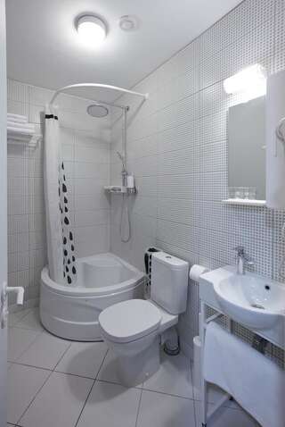 Отель Newport Днепр Стандартные апартаменты-6